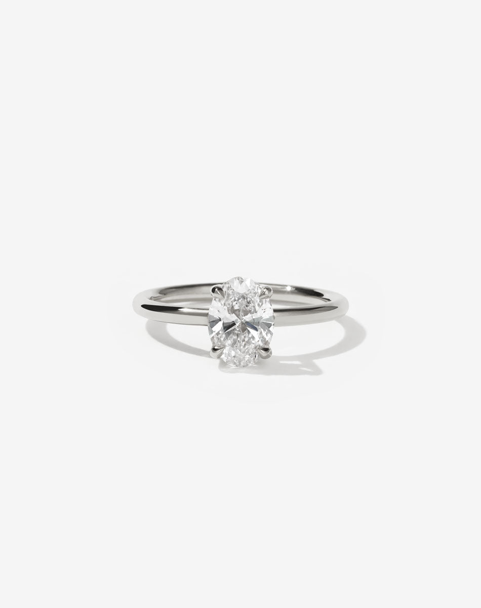 Oval diamond Solitaire Engagement Ring in Platinum
