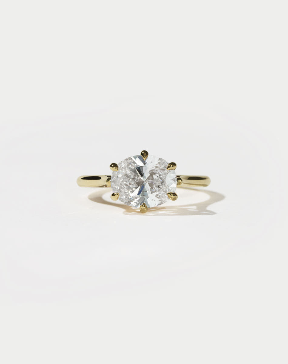Amara Ring East West | 9ct Yellow Gold
