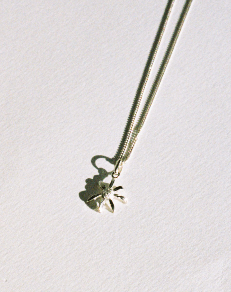 Daisy Charm Necklace | 9ct Yellow Gold
