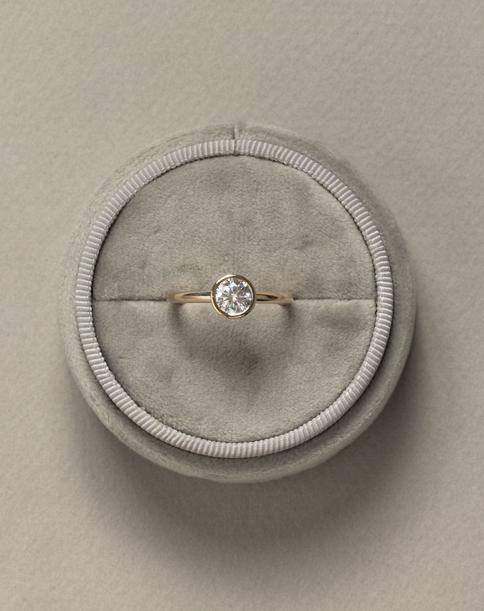 Gia Engagement Ring 1ct | 9ct Yellow Gold