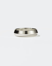 Meadowlark Jewellery's classic 6mm wide Knife Edge Band in 14ct White Gold. Designed for everyday or as a men's wedding band. Made to order in Auckland, New Zealand. 