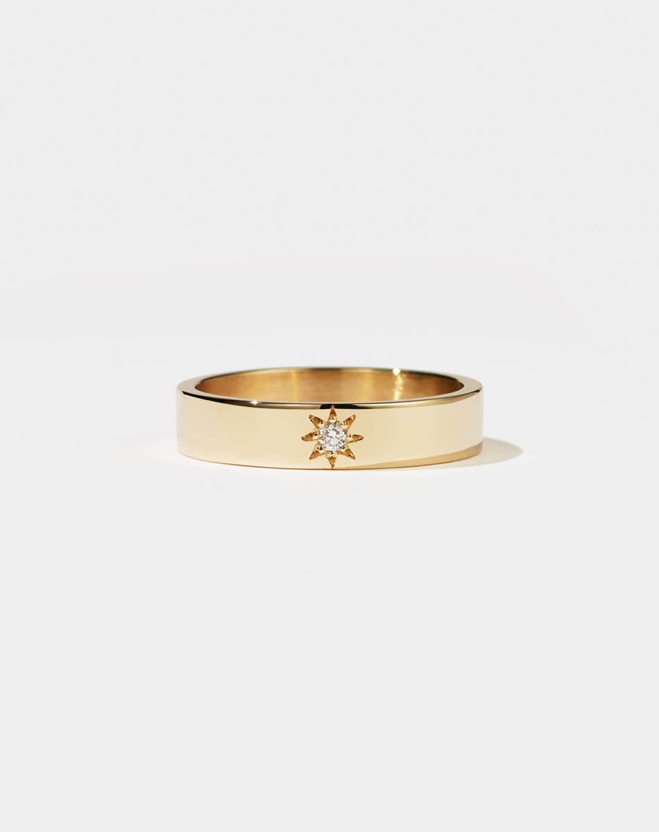 Lulu Star Band in 9ct Yellow Gold with star set round brilliant cut White Diamond. 4.5mm width wedding band.