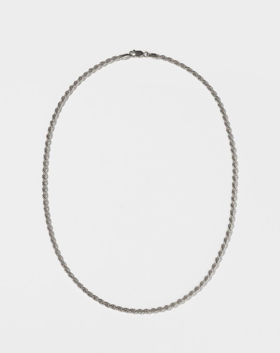 Meadowlark Jewellery's vintage-inspired chain necklace with a fine twisted rope-like chain. Wear alone or layer with your favourite charm necklaces. Available in 23k Gold Plated or Sterling Silver.