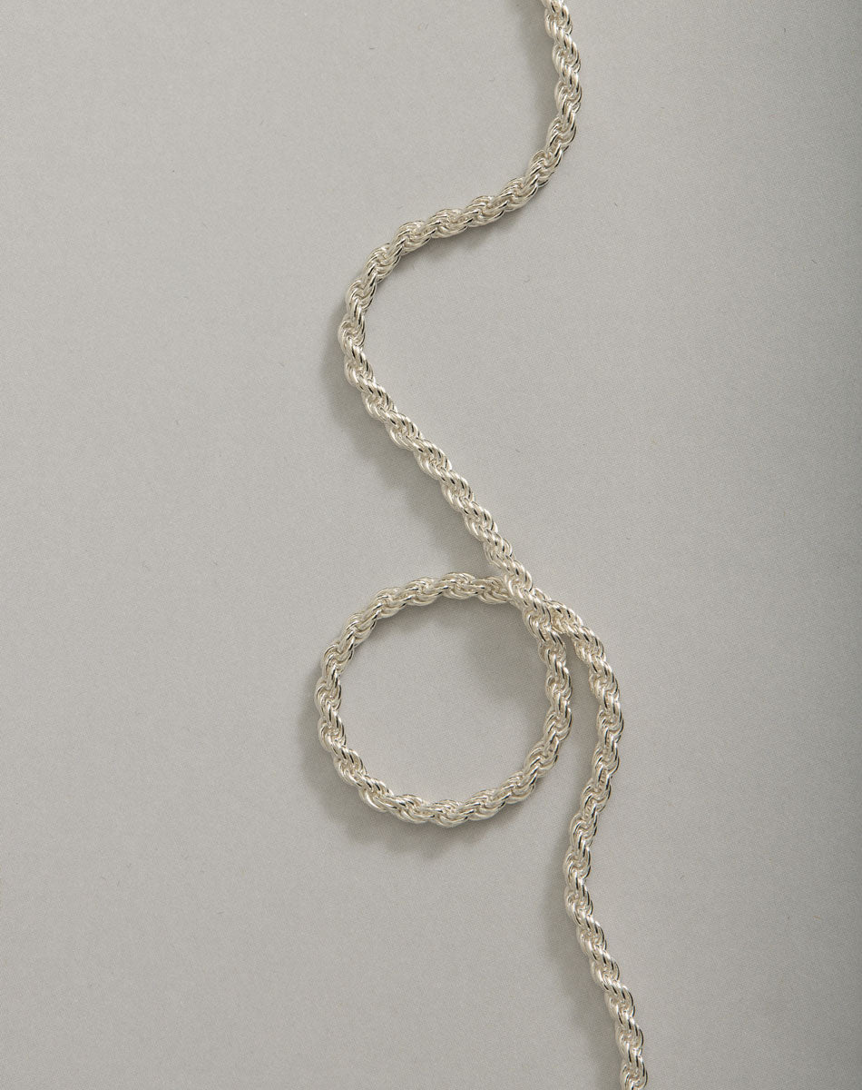 Meadowlark Jewellery's vintage-inspired chain necklace with a fine twisted rope-like chain. Wear alone or layer with your favourite charm necklaces. Available in 23k Gold Plated or Sterling Silver.