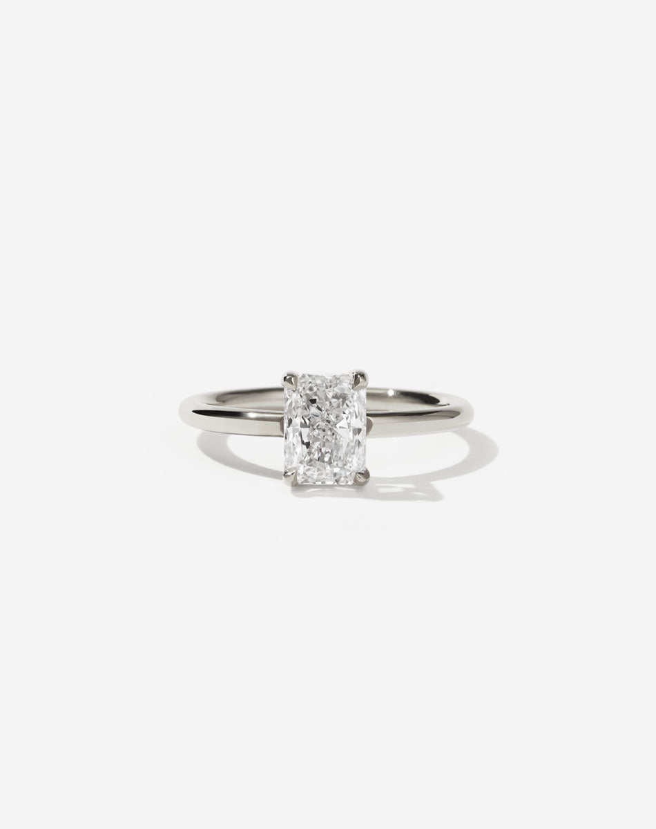 Radiant cut diamond Solitaire yellow gold engagement ring