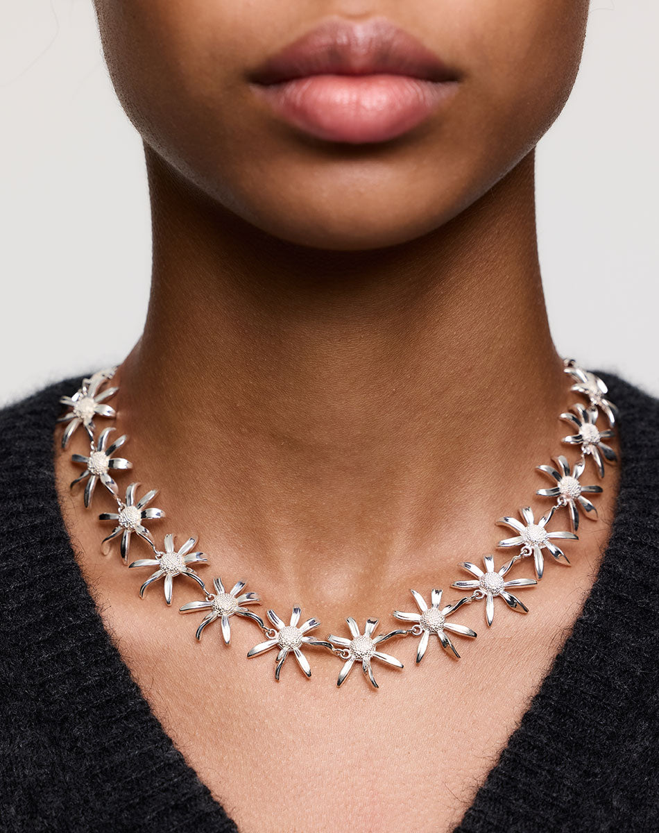 Daisy Chain Necklace | 9ct Yellow Gold