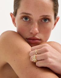 Meadowlark Jewellery’s floral Posie in 9ct Yellow Gold set with round brilliant cut white diamonds. Inspired by classic floral motifs and our beloved Alba designs, a timeless symbol of grace, growth and renewal. Celebrating life’s continual renewal. From the Dreams collection