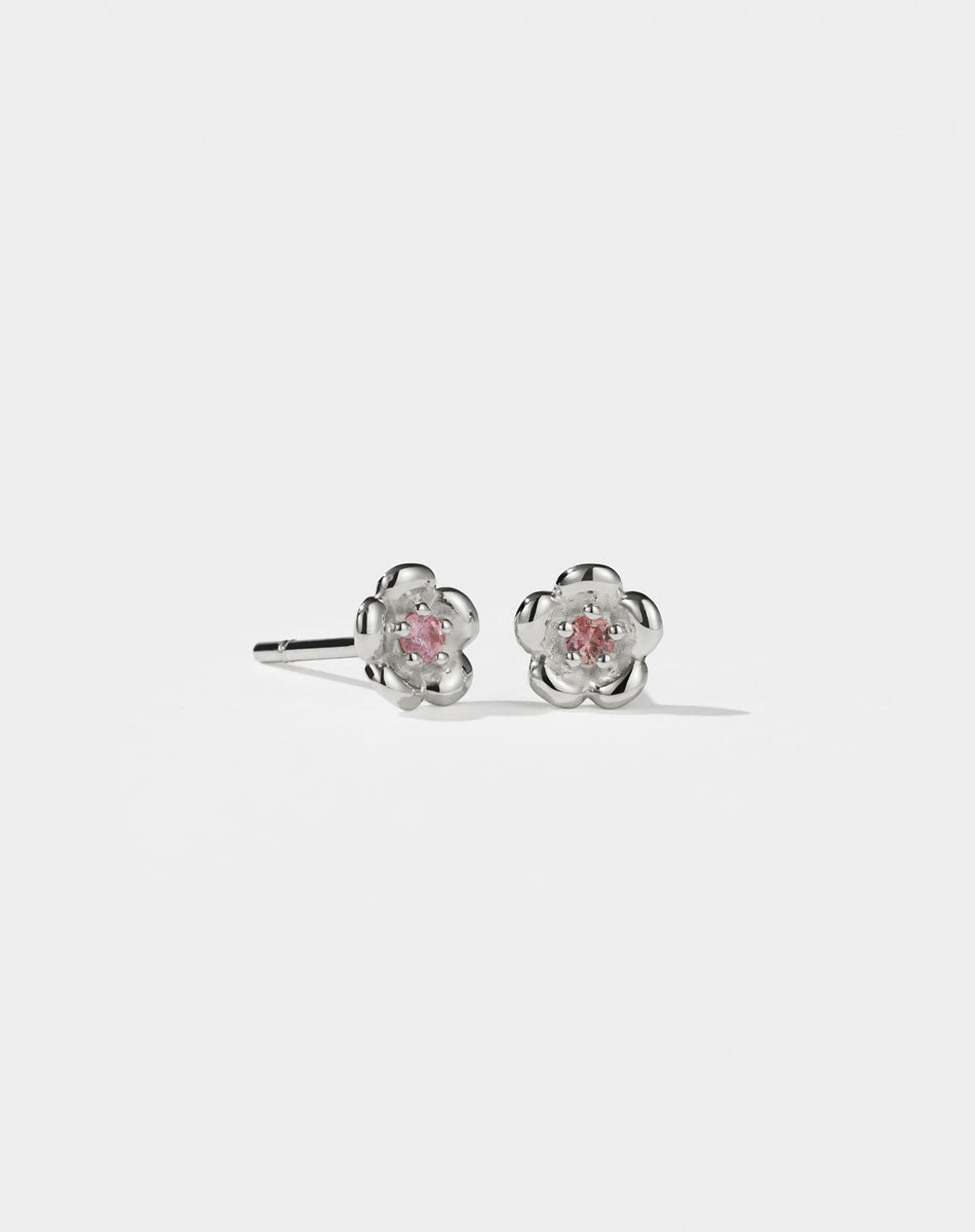 Meadowlark Jewellery’s floral Posie Stud Earrings in Sterling Silver, set with a single round brilliant cut Pink Sapphire stone. Inspired by classic floral motifs and our beloved Alba designs, a timeless symbol of grace, growth and renewal. Celebrating life’s continual renewal. From the Dreams collection.