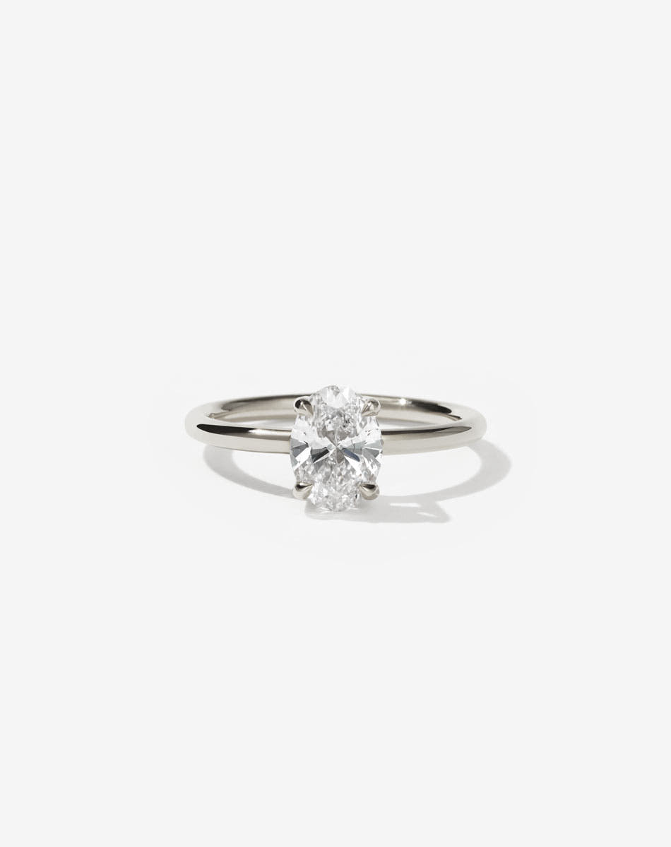 Oval diamond Solitaire Engagement Ring in 9ct White gold.