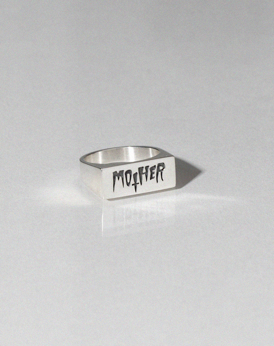 Nell Mother Ring Oxidised | 9ct Yellow Gold