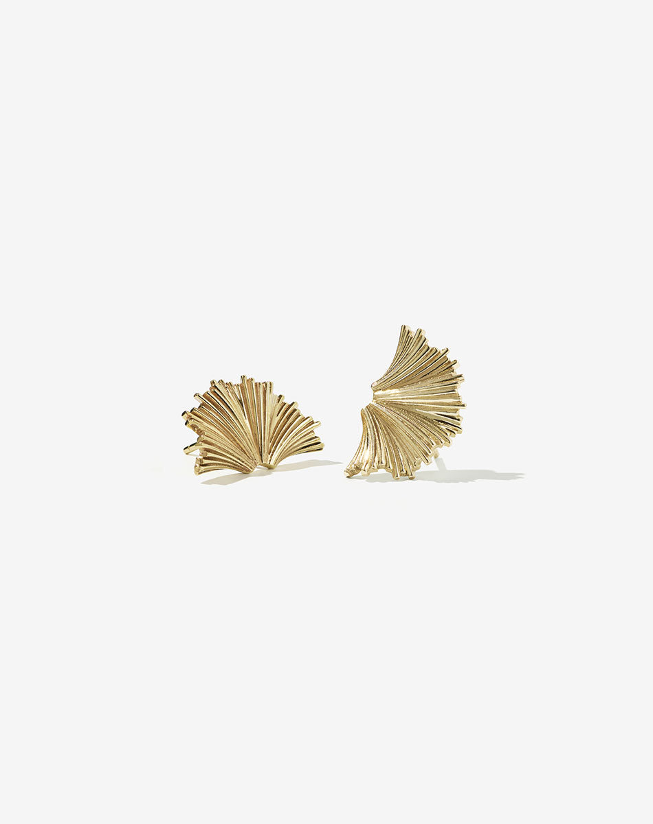 Vita Stud Earrings Medium | Gold Plated