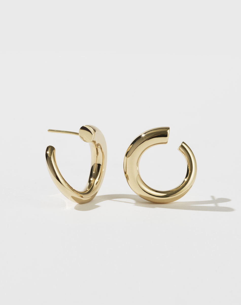 Wave Earrings Medium | 9ct Yellow Gold