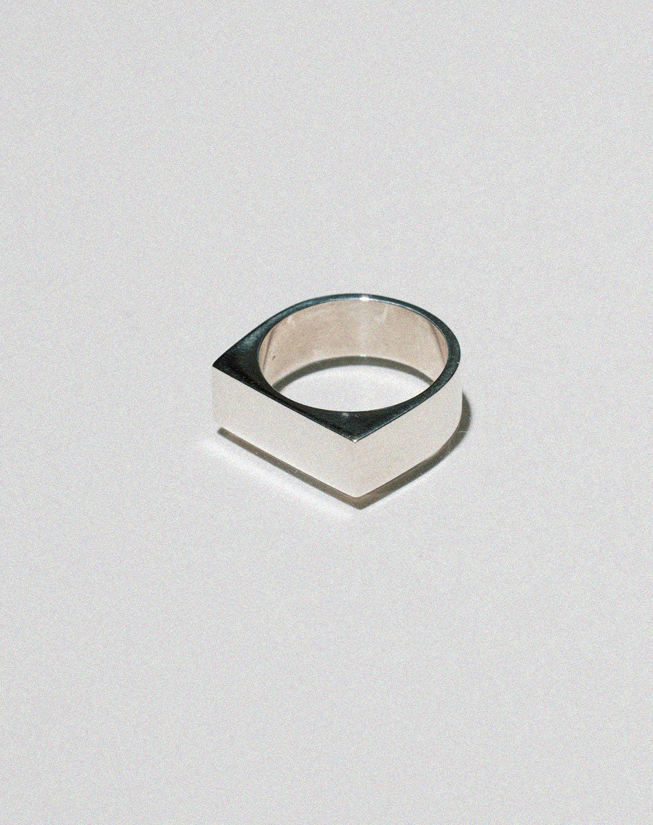 Wilshire Signet Ring | 9ct Yellow Gold